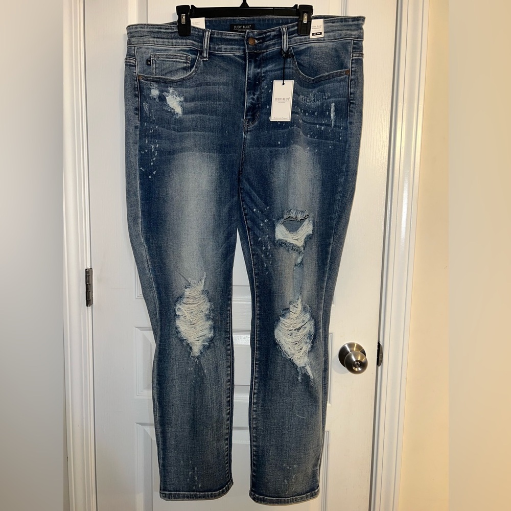 NWT Judy Blue Boyfriend Fit Jeans Size 20W Destroyed Straight Leg Style